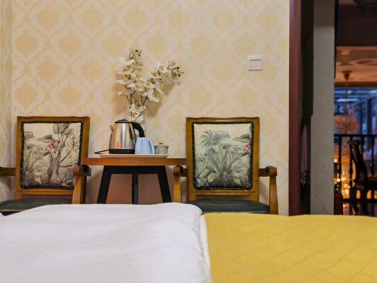 Mama Naxi Guesthouse Lijiang  Exterior foto
