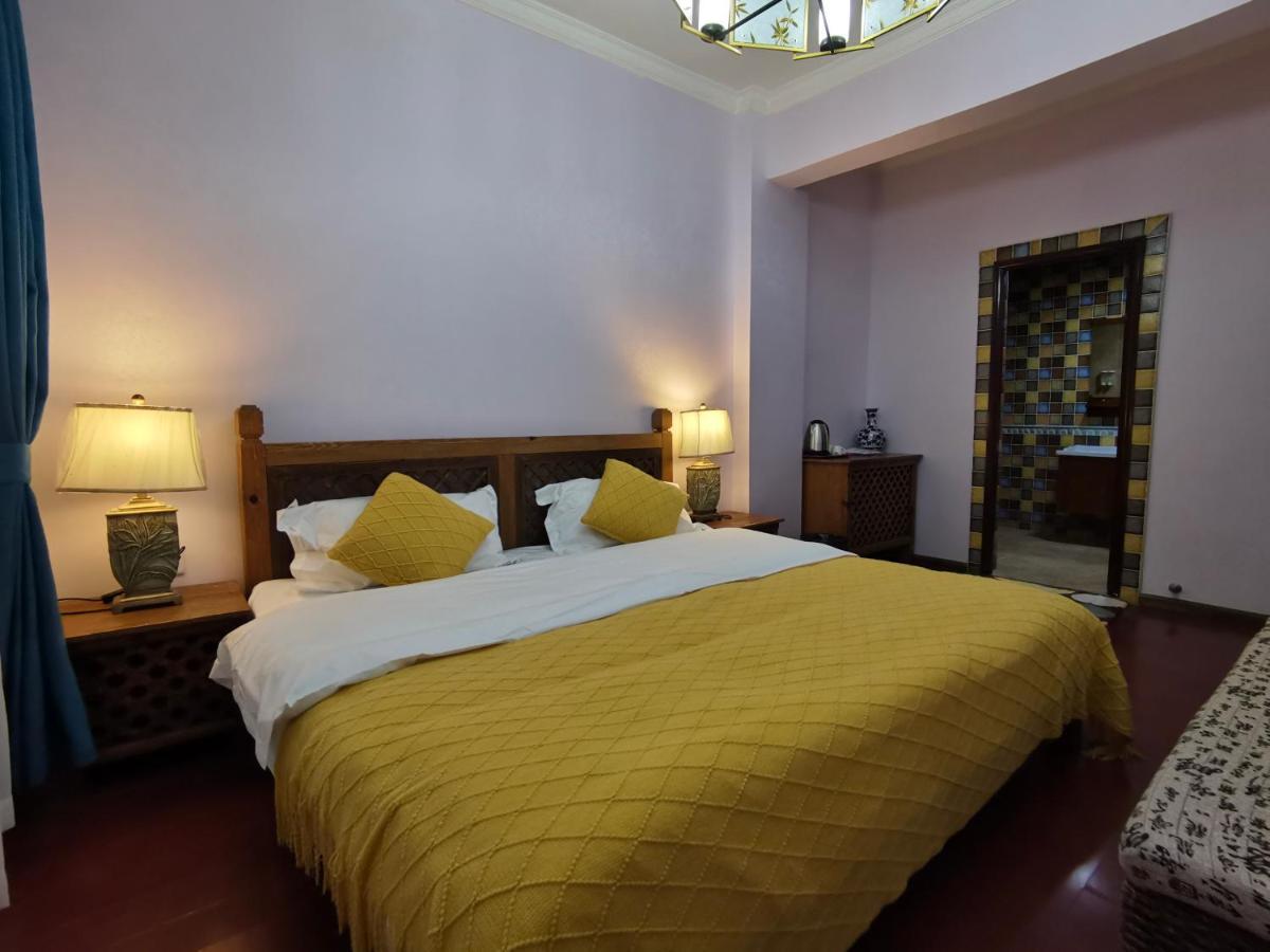 Mama Naxi Guesthouse Lijiang  Exterior foto