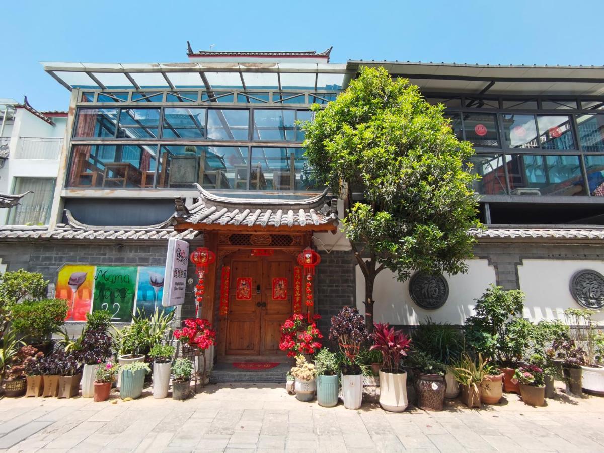 Mama Naxi Guesthouse Lijiang  Exterior foto